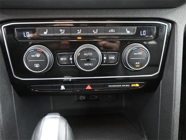 Used 2018 Volkswagen Atlas SEL image 3