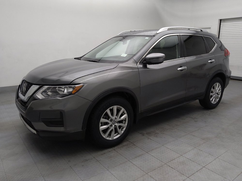 Used 2018 Nissan Rogue SV image 2