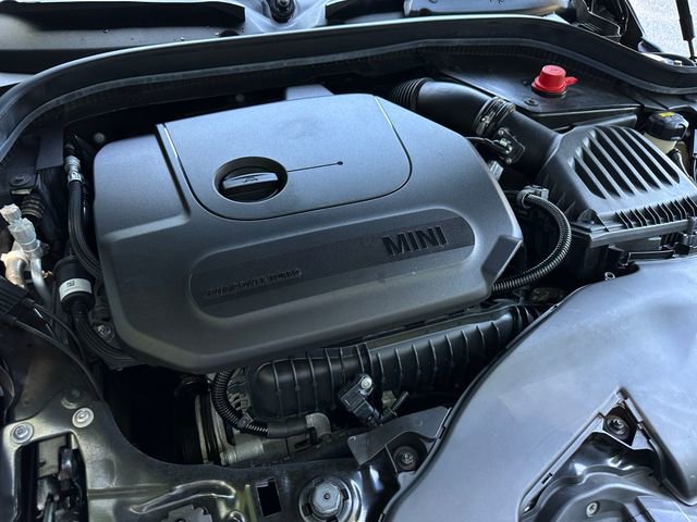 Used 2020 MINI Cooper 2-Door Hardtop w/ Storage Package image 27