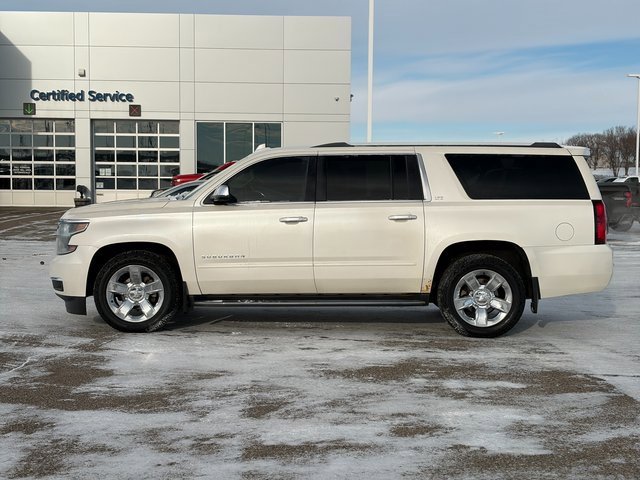 Used 2015 Chevrolet Suburban LTZ image 8