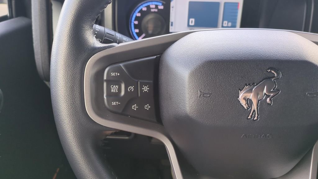 Used 2023 Ford Bronco Badlands image 22