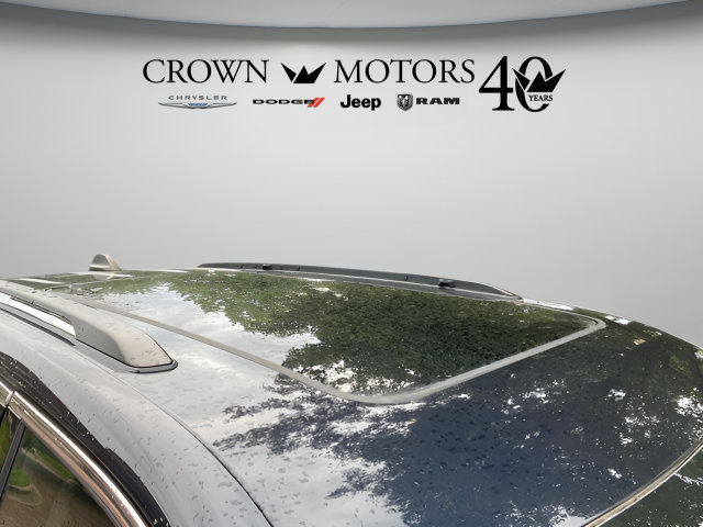 Used 2023 Jeep Grand Cherokee Limited w/ Luxury Tech Group II AWD/4WD image 6