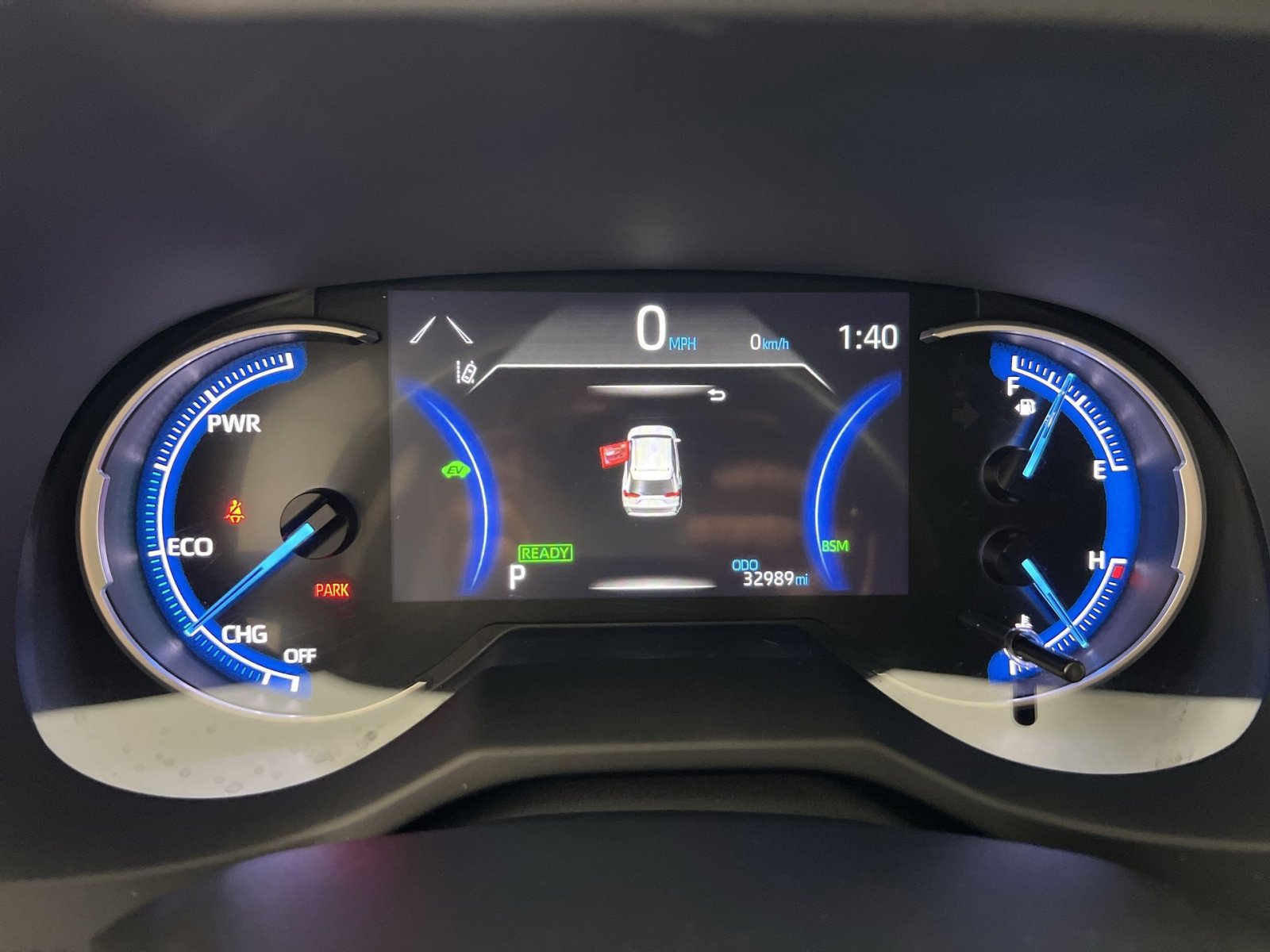 Used 2025 Toyota RAV4 XLE AWD/4WD image 18
