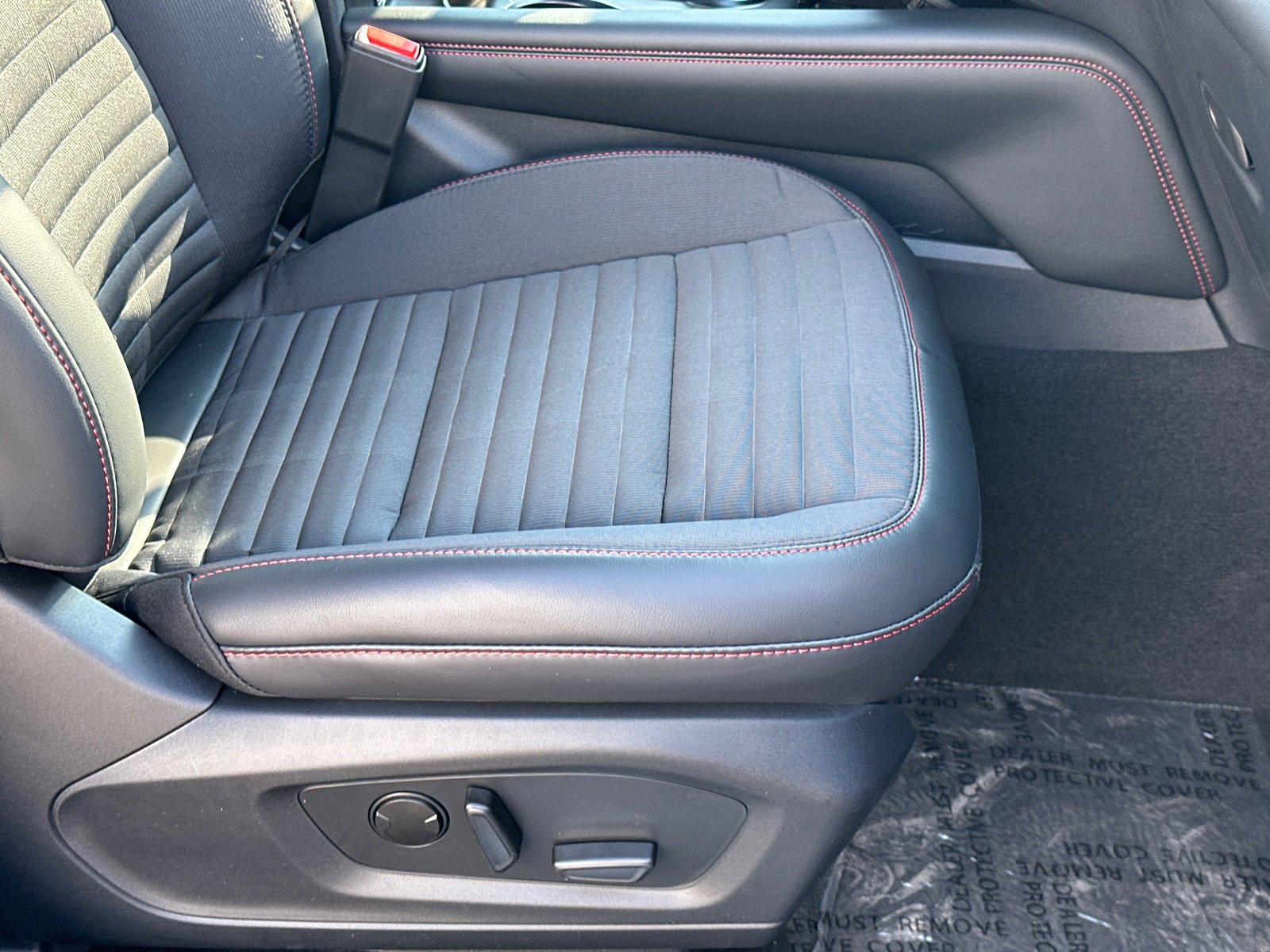 New 2025 Ford Explorer ST-Line w/ Premium Package image 12