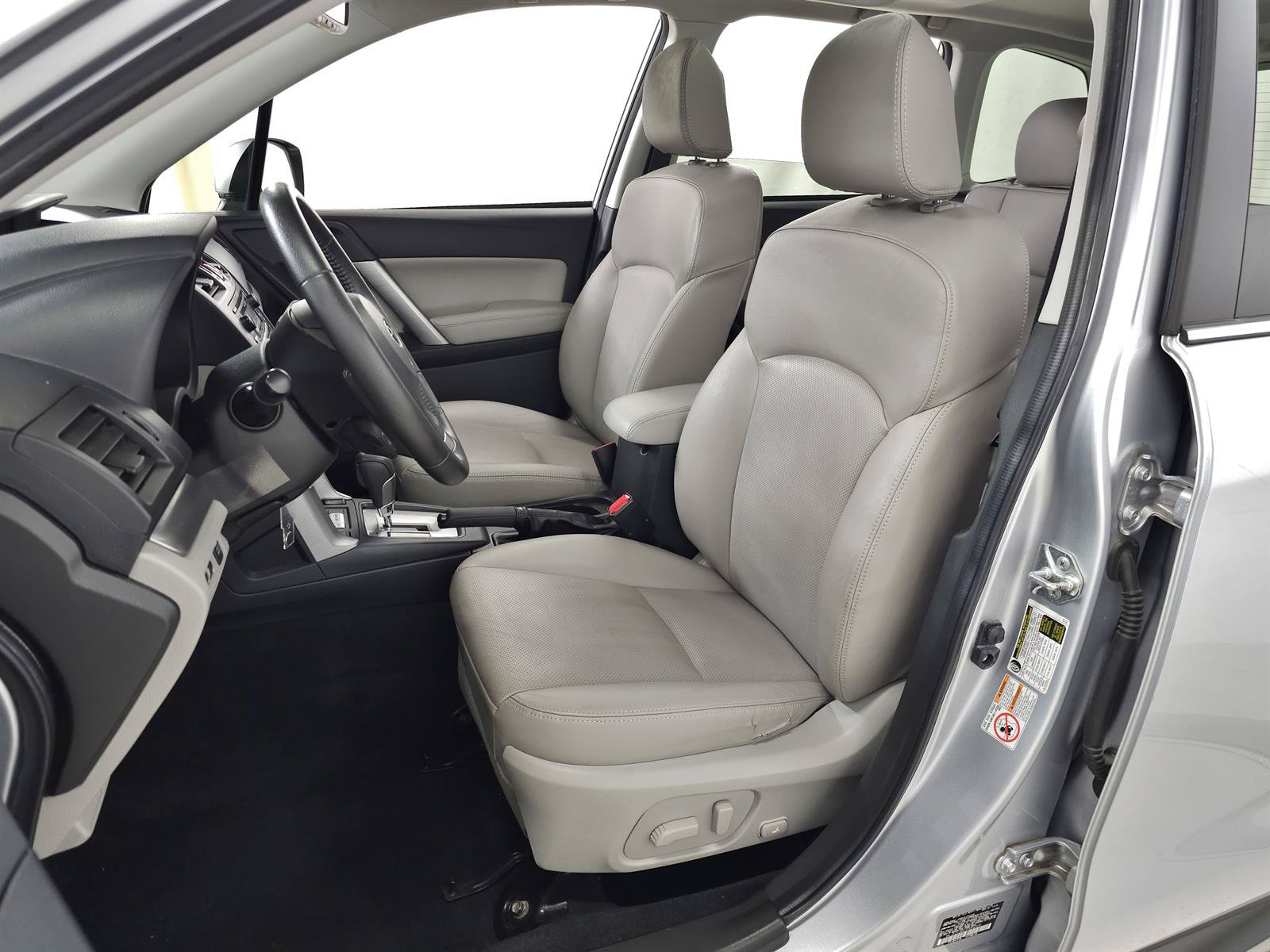 Used 2015 Subaru Forester 2.5i Limited AWD/4WD image 15