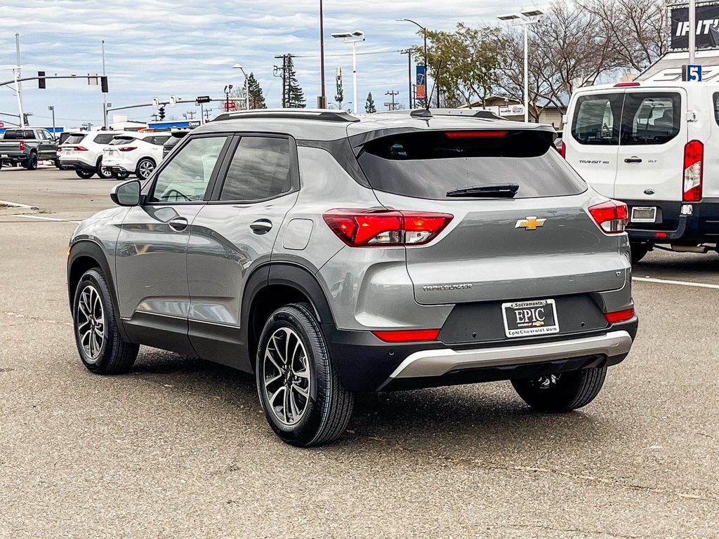 New 2026 Chevrolet TrailBlazer LT w/ Convenience Package image 2