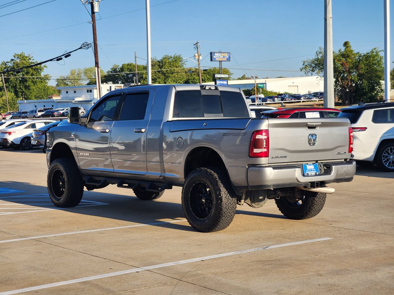Used 2023 RAM 3500 Laramie AWD/4WD image 7