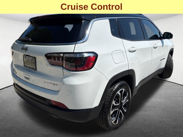 Used 2023 Jeep Compass Limited AWD/4WD image 12