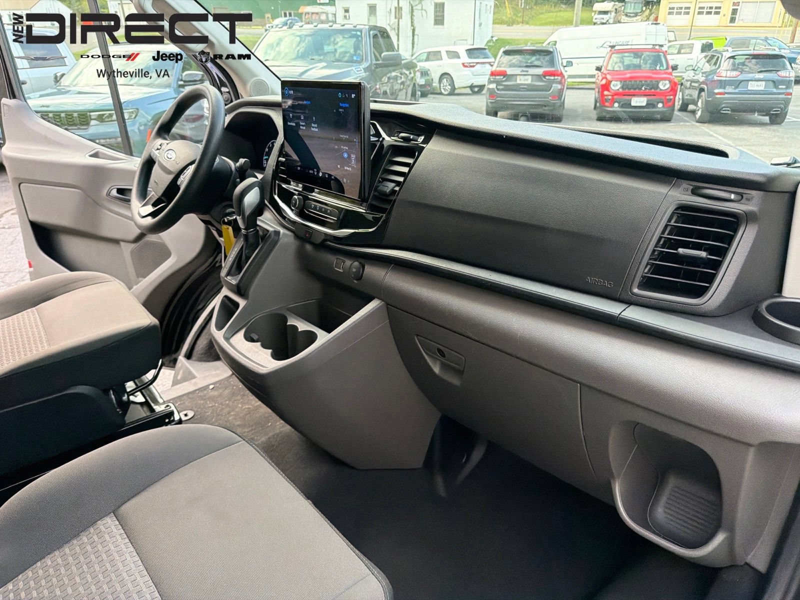Used 2025 Ford Transit 350 XLT RWD image 22