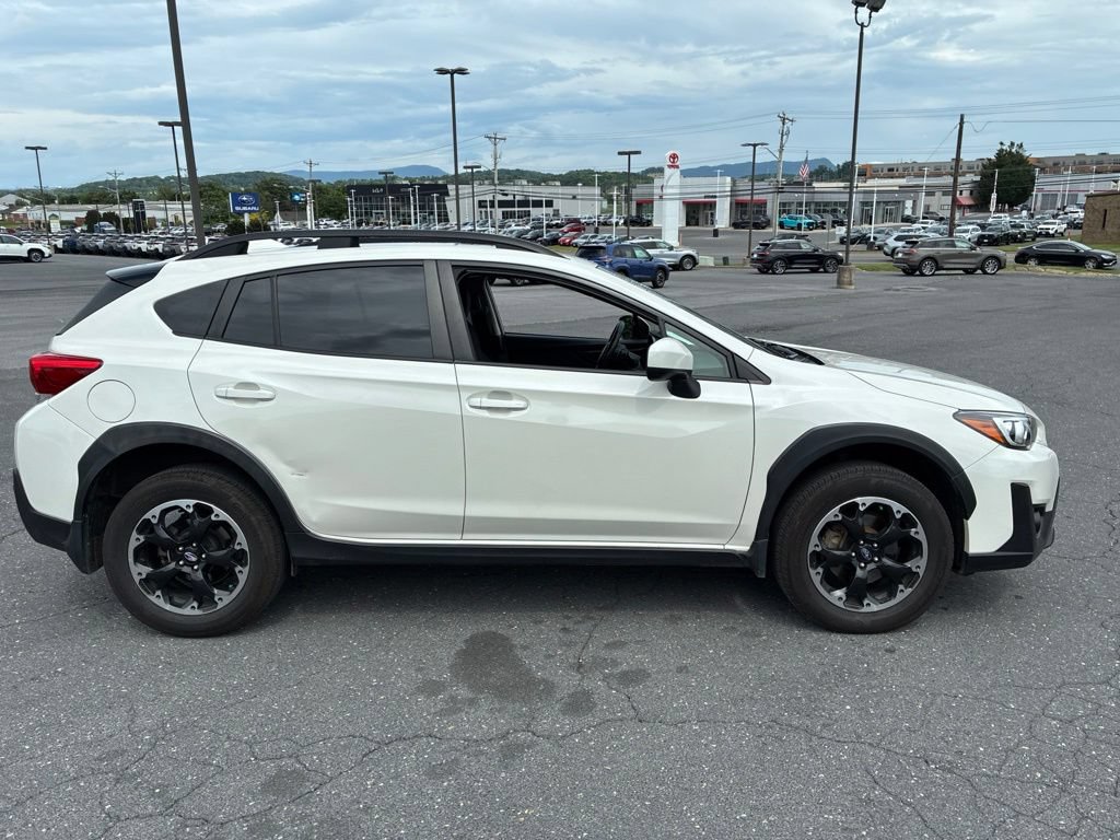 Used 2021 Subaru Crosstrek 2.0i Premium w/ Moonroof Package AWD/4WD image 5