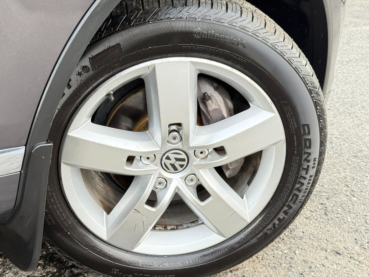 Used 2012 Volkswagen Touareg VR6 image 90