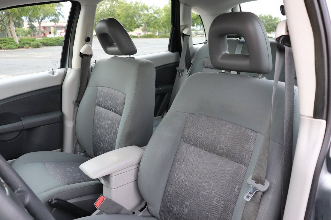 Used 2009 Chrysler PT Cruiser FWD image 13
