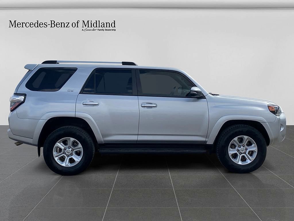 Used 2022 Toyota 4Runner SR5 Premium AWD/4WD image 8