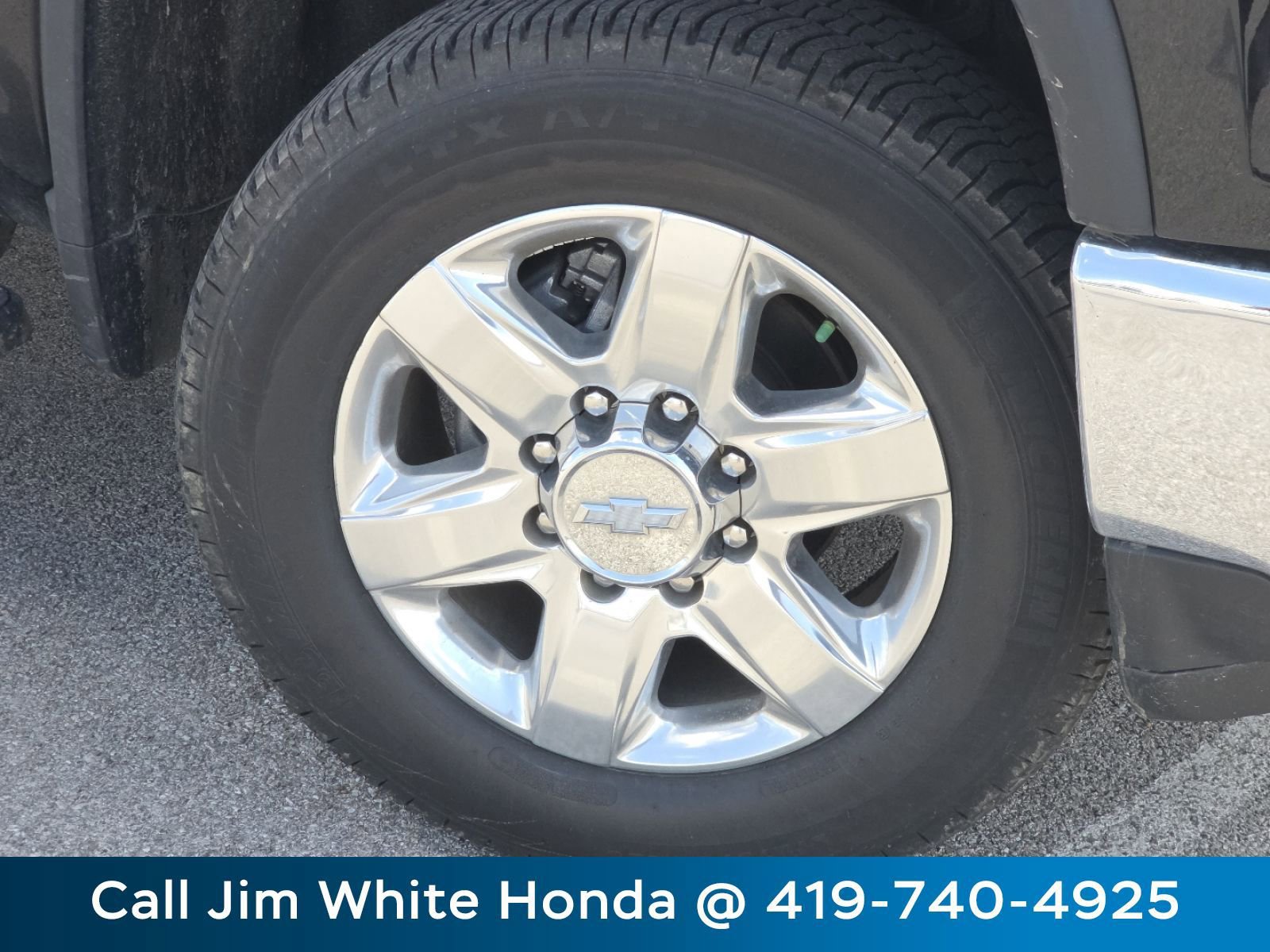 Used 2020 Chevrolet Silverado 2500 LTZ w/ LTZ Plus Package AWD/4WD image 12