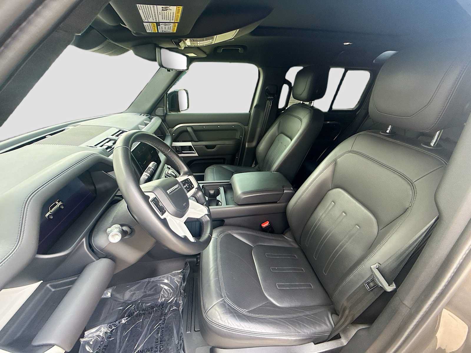 Certified 2022 Land Rover Defender 110 XS Edition AWD/4WD image 13