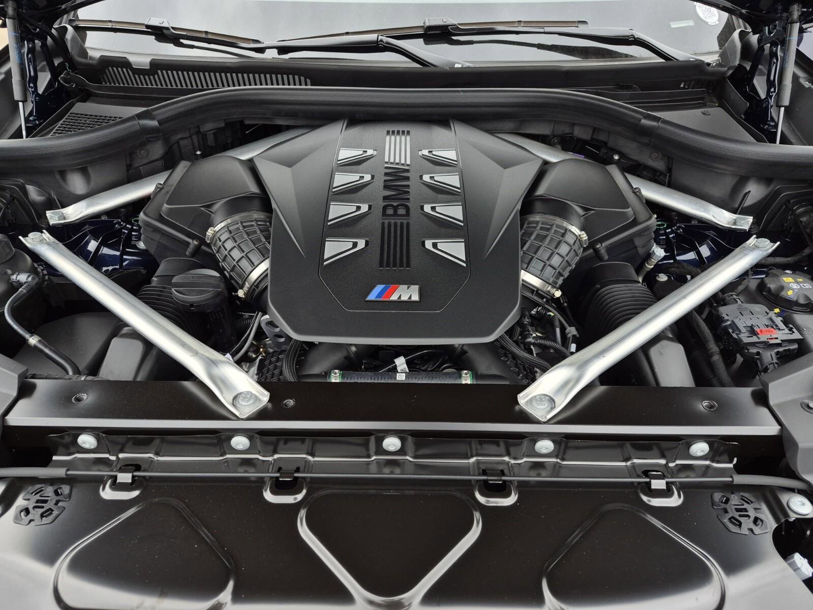 New 2026 BMW X5 M60i image 12