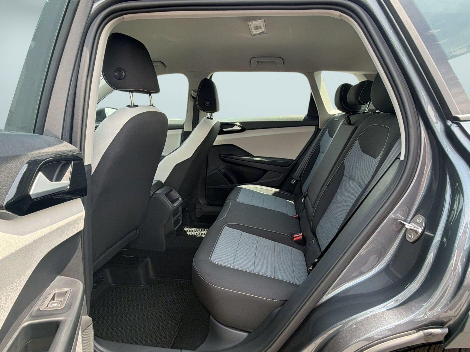 New 2026 Volkswagen Taos S FWD image 20
