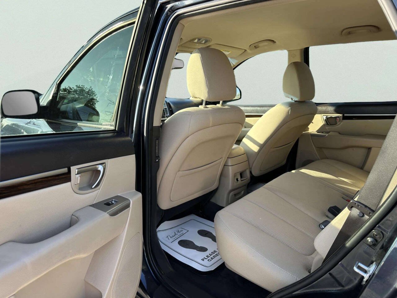 Used 2011 Hyundai Santa Fe GLS FWD image 15