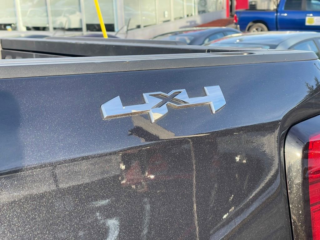 Used 2025 GMC Sierra 1500 SLT image 23