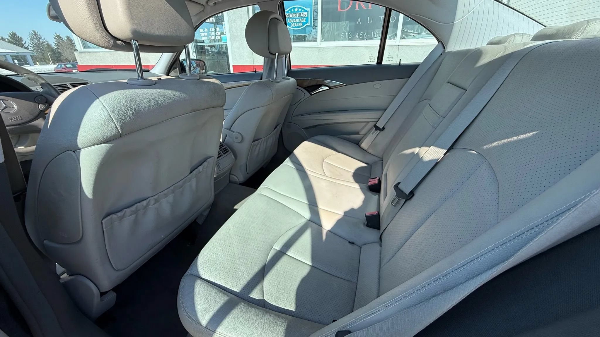 Used 2009 Mercedes-Benz E 350 4MATIC Sedan image 10