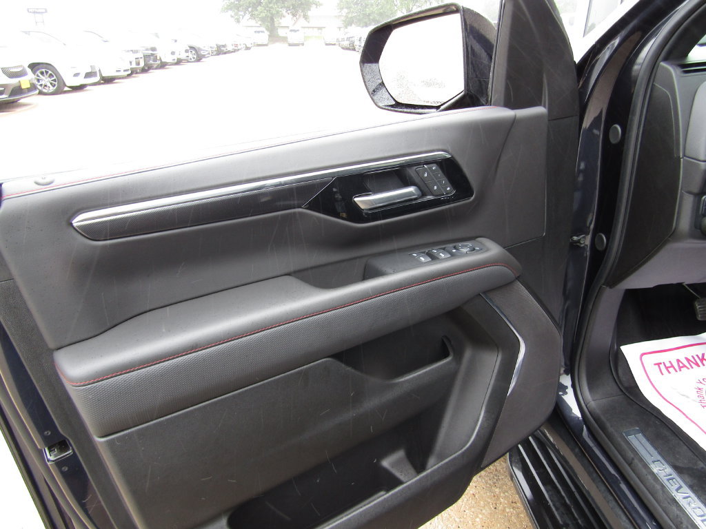 Used 2025 Chevrolet Tahoe RST AWD/4WD image 25