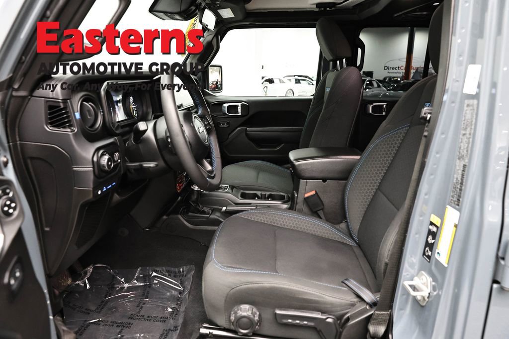 Used 2024 Jeep Wrangler Unlimited Rubicon 4xe image 14