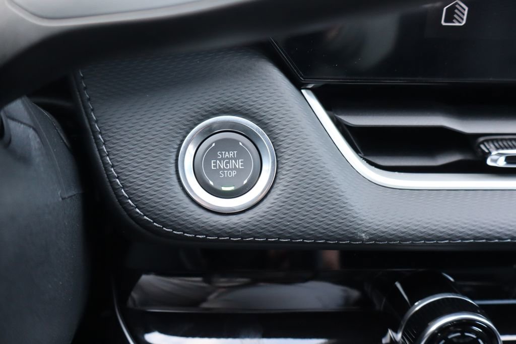 New 2026 Chevrolet Equinox LT AWD/4WD image 14