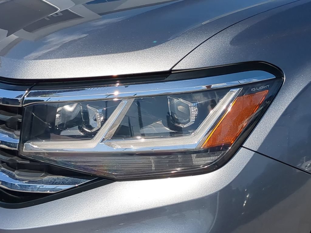 Used 2023 Volkswagen Atlas SE w/ Panoramic Sunroof Package FWD image 7