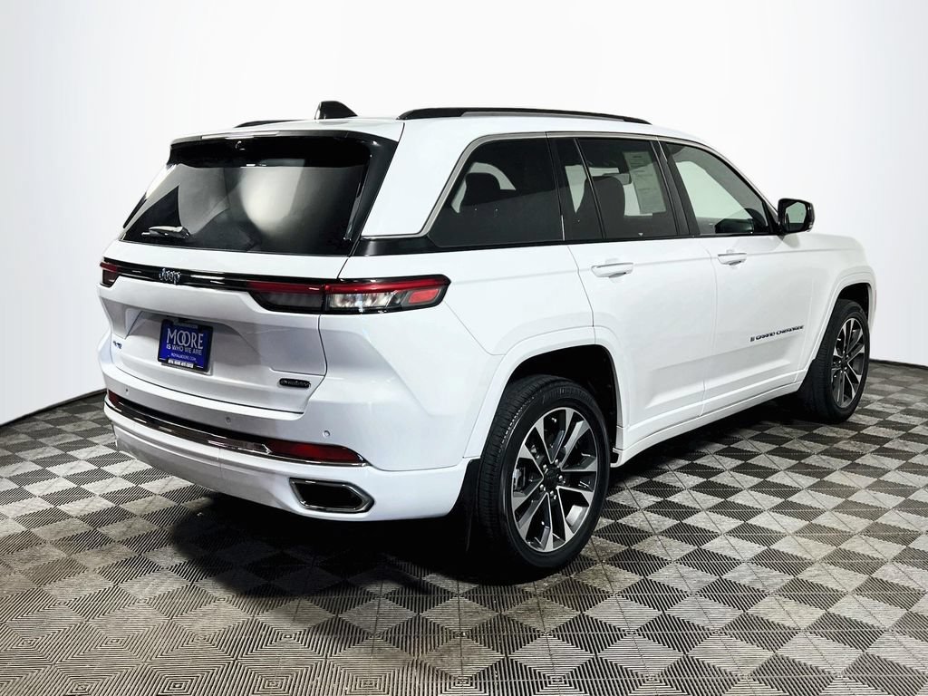 Used 2022 Jeep Grand Cherokee Overland w/ Advanced Protech Group III AWD/4WD image 7