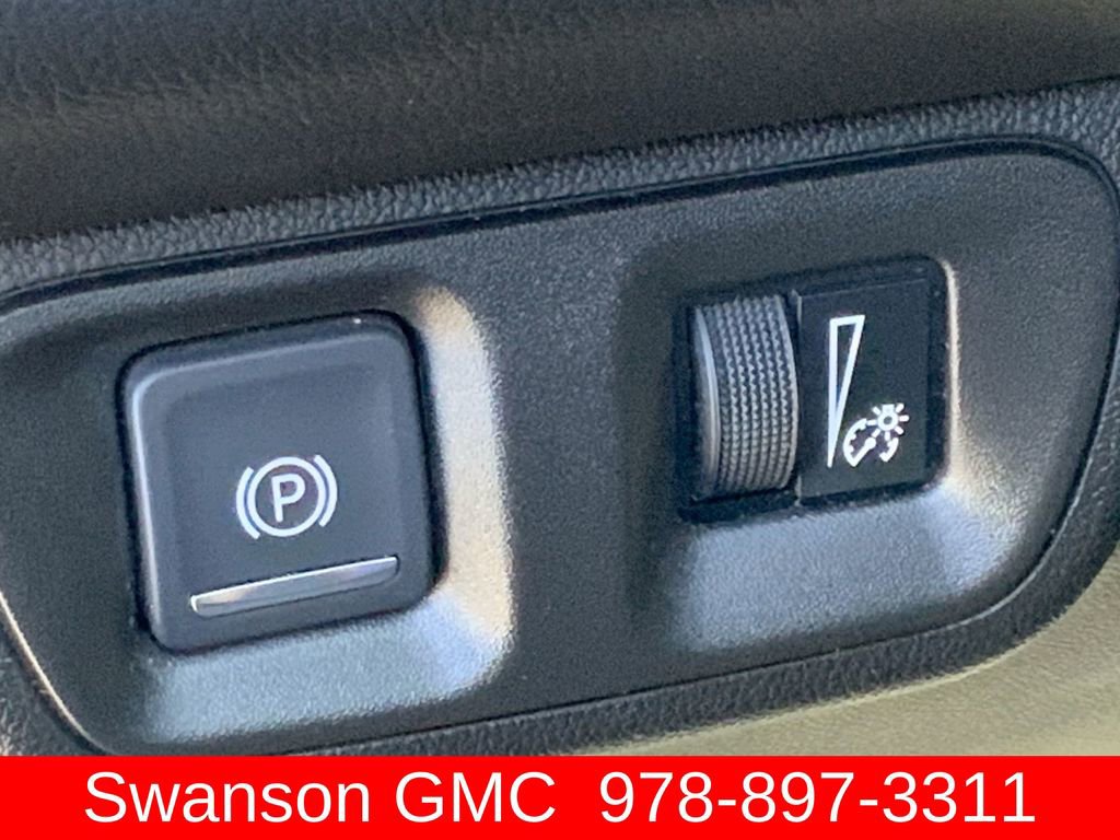 Certified 2019 GMC Acadia Denali w/ Technology Package AWD/4WD image 19