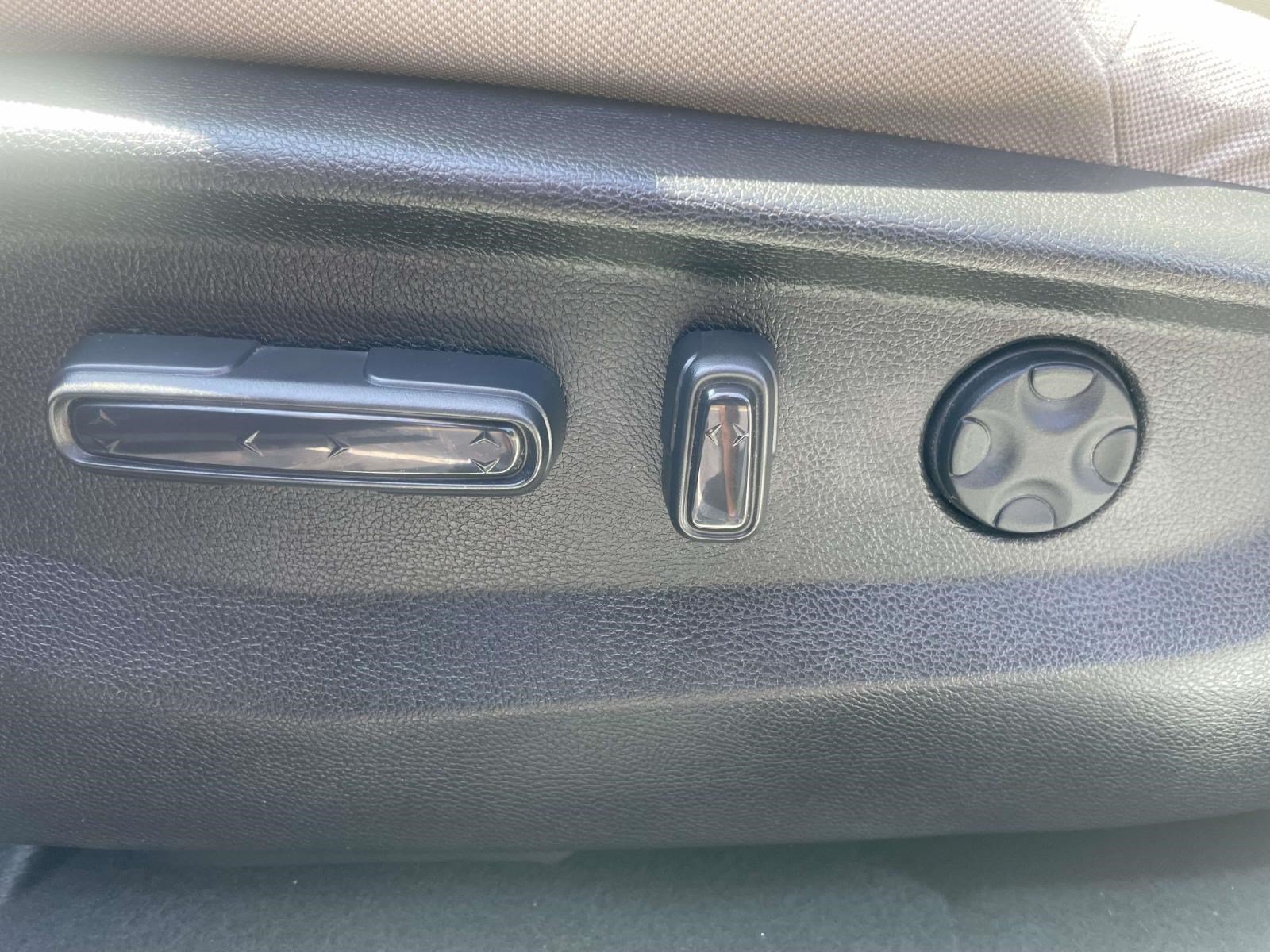 Used 2018 Honda CR-V EX image 15