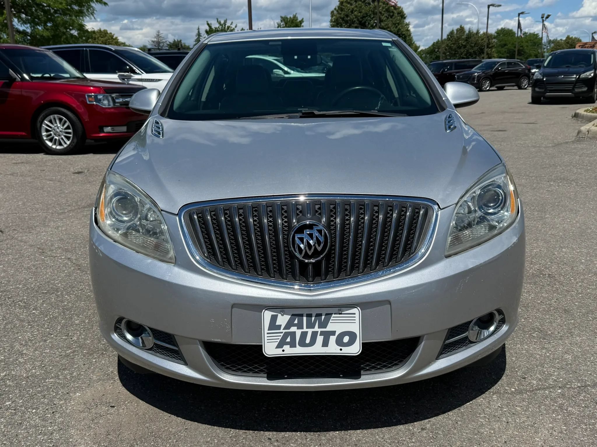 Used 2013 Buick Verano FWD image 2