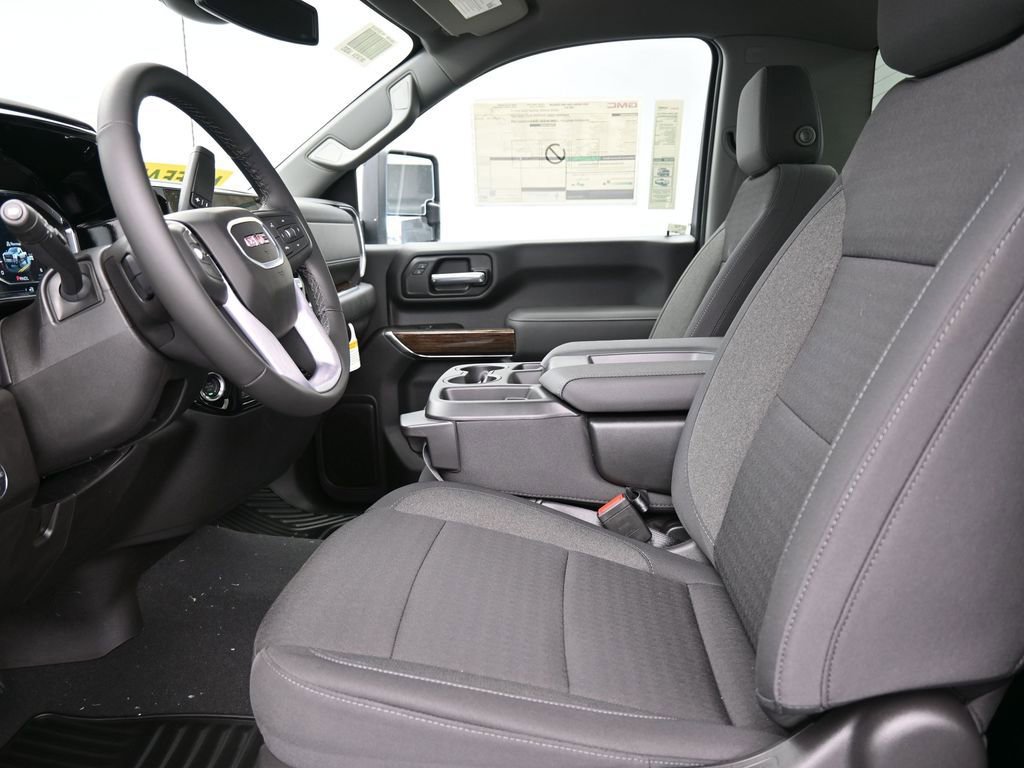 New 2025 GMC Sierra 2500 SLE image 15