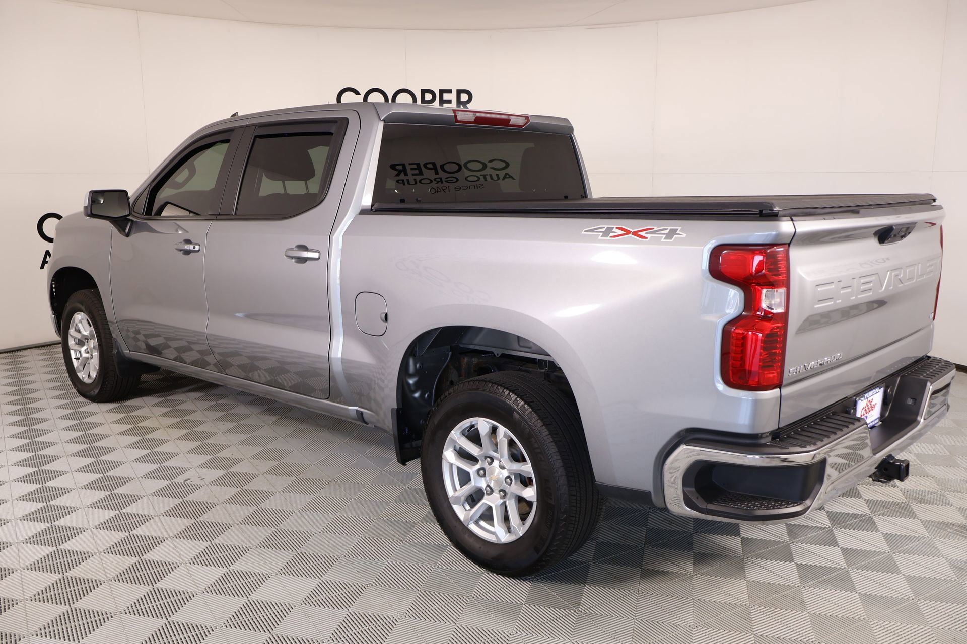 Used 2024 Chevrolet Silverado 1500 LT image 20