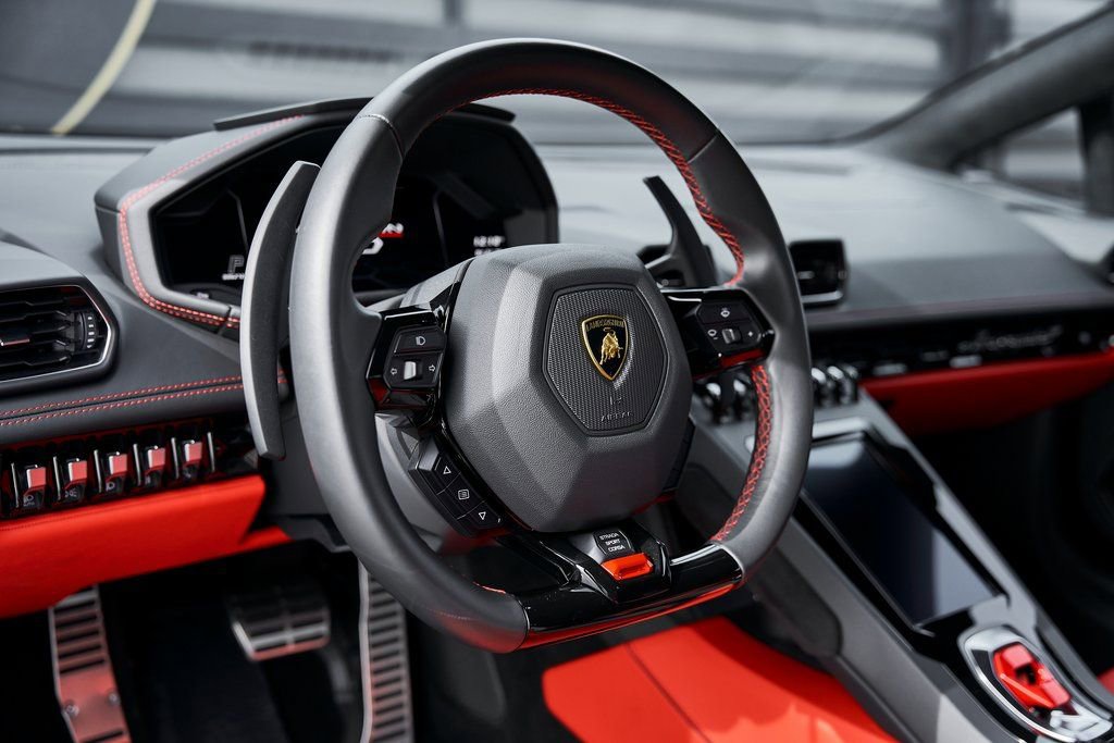 Used 2023 Lamborghini Huracan EVO image 42