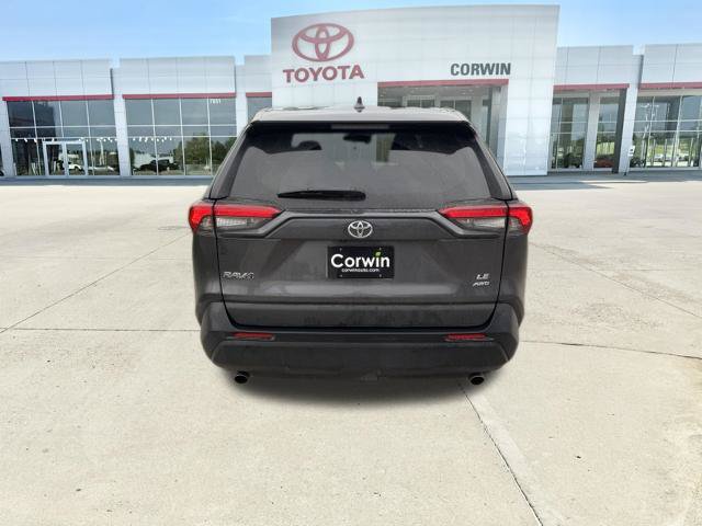 Used 2023 Toyota RAV4 LE AWD/4WD image 5