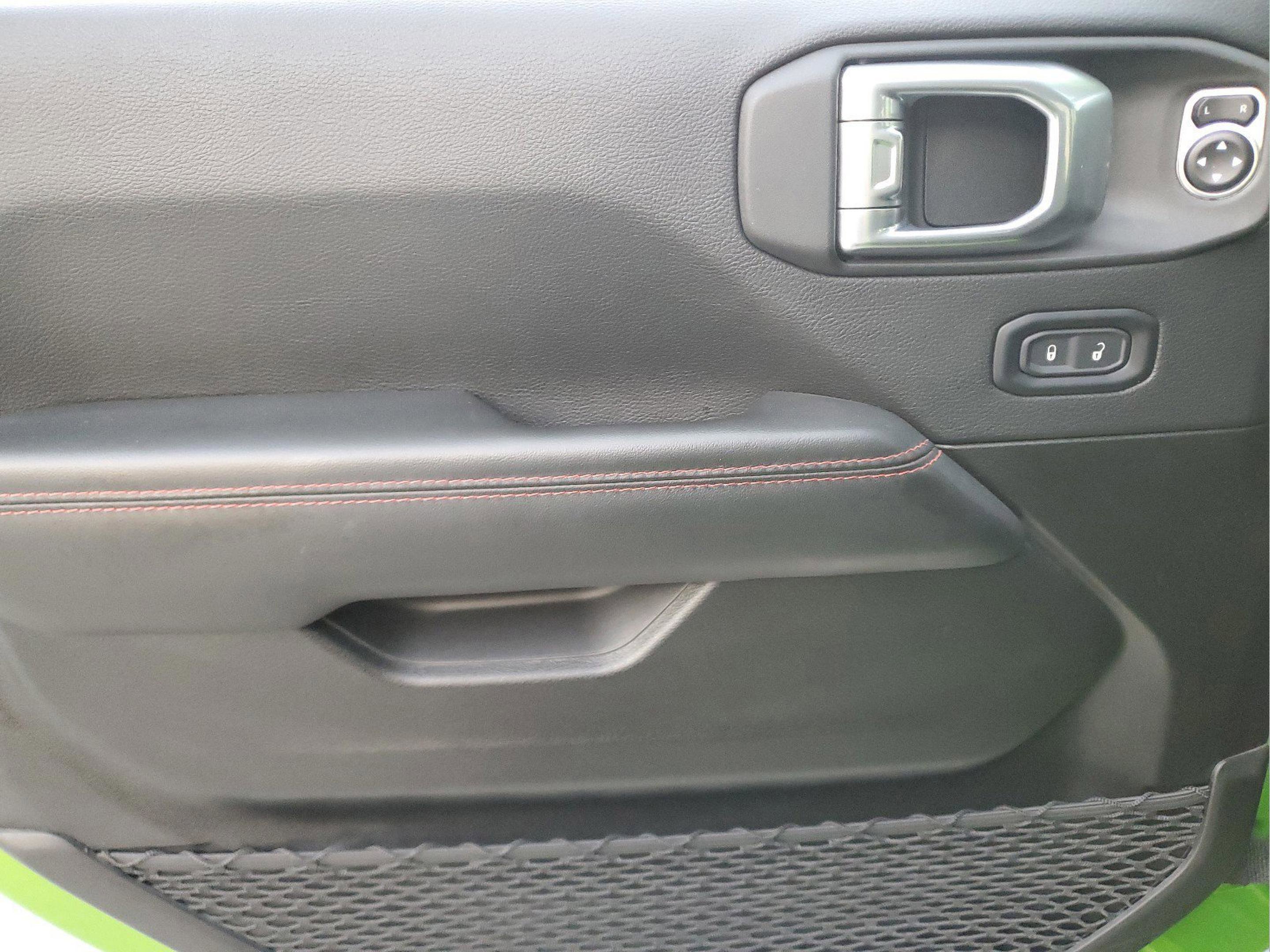 Certified 2025 Jeep Wrangler Unlimited Rubicon image 16