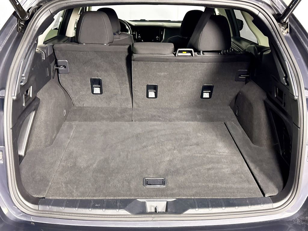 Used 2024 Subaru Outback Premium image 20