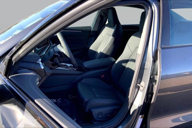 New 2026 Audi A6 Premium Plus AWD/4WD image 8