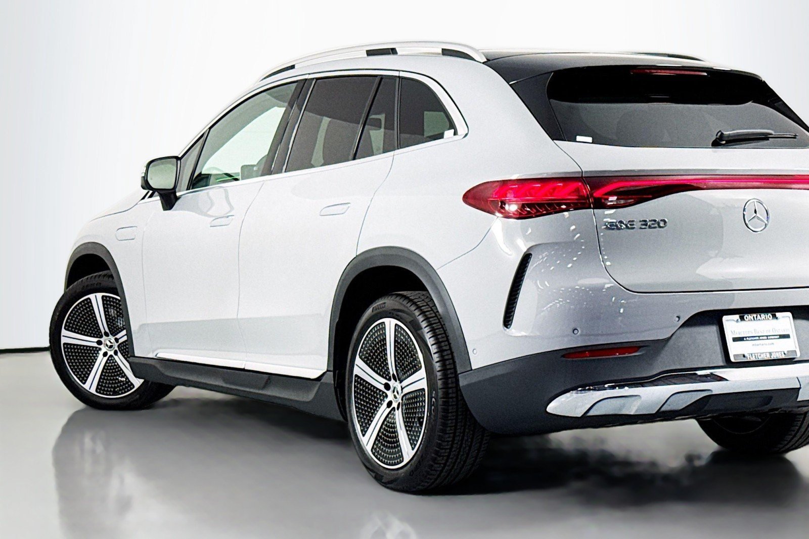New 2026 Mercedes-Benz EQE 320 4MATIC SUV image 13