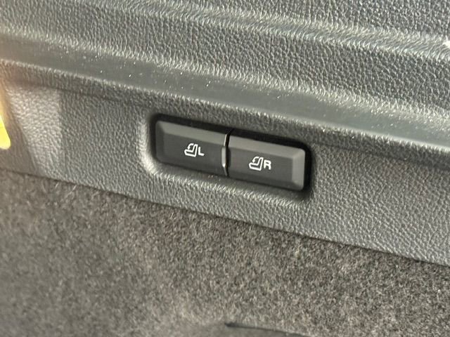 Used 2022 Lincoln Corsair AWD w/ Premium Package image 40