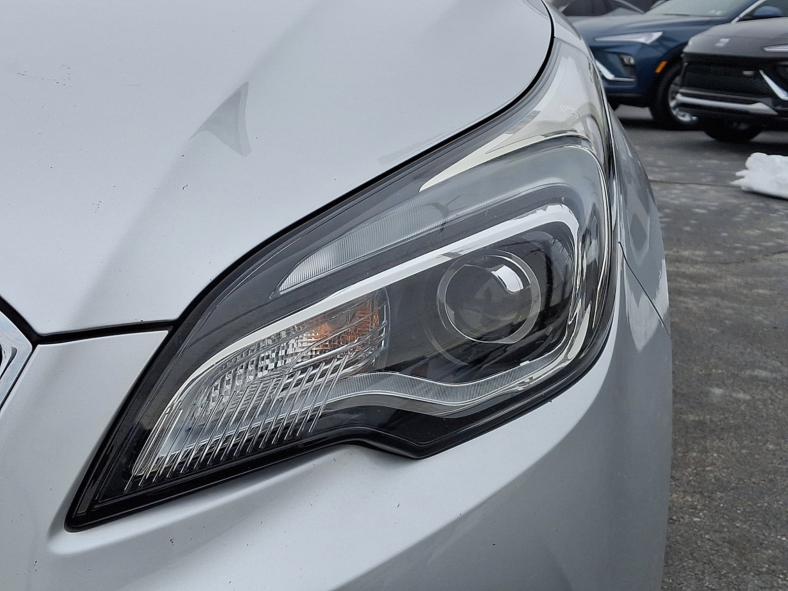 Used 2019 Buick Envision Essence image 11