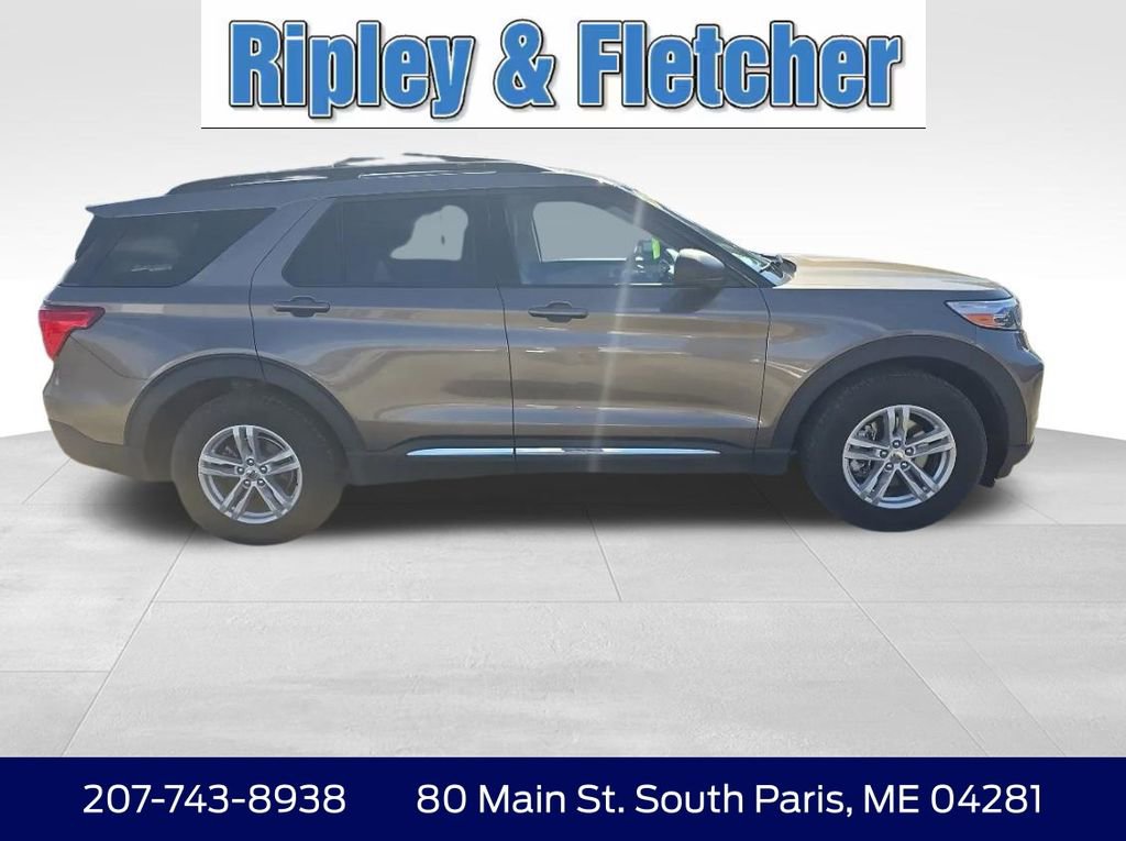 Used 2021 Ford Explorer XLT w/ Equipment Group 202A AWD/4WD image 7