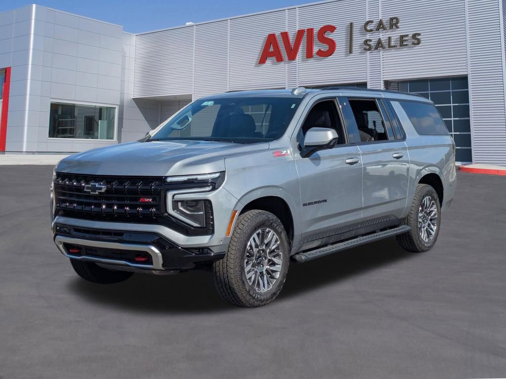 Used 2025 Chevrolet Suburban Z71 image 1
