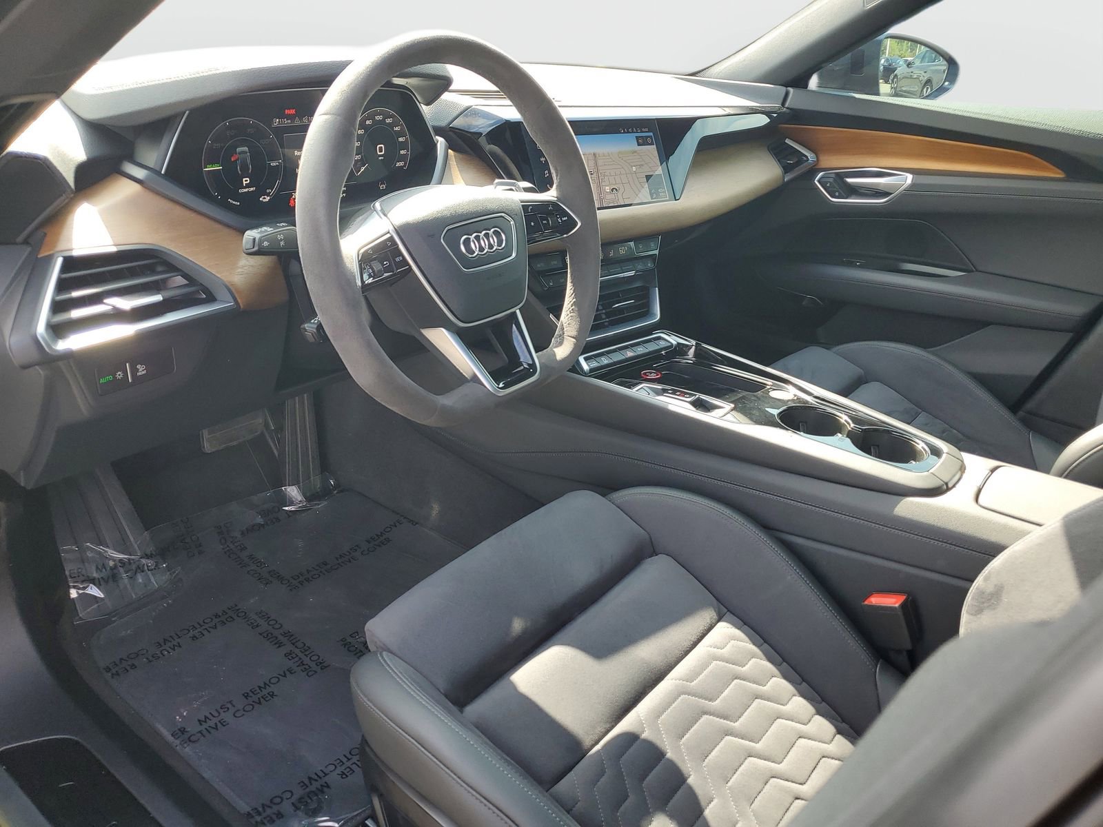 Used 2023 Audi e-tron GT Premium Plus w/ Executive Package image 19