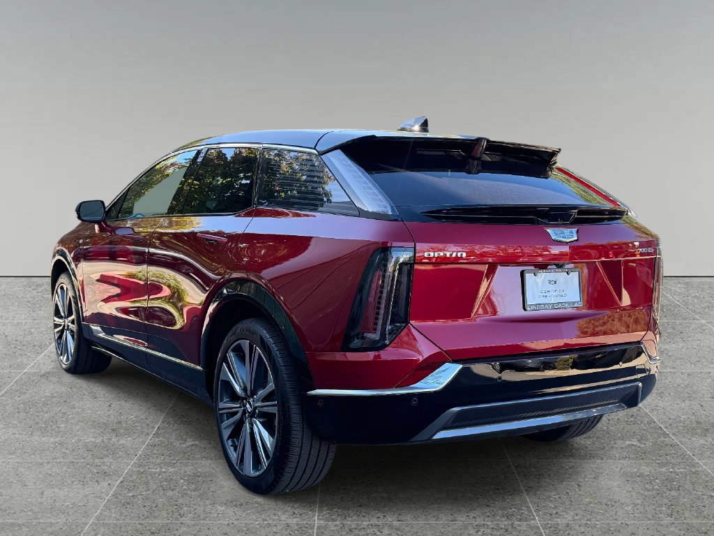 Used 2026 Cadillac Optiq Luxury 2 AWD/4WD image 12