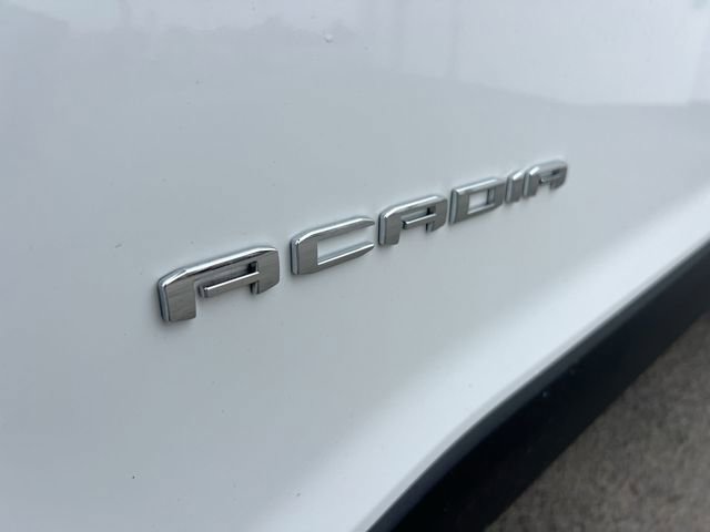Used 2022 GMC Acadia SLT w/ Preferred Package image 33