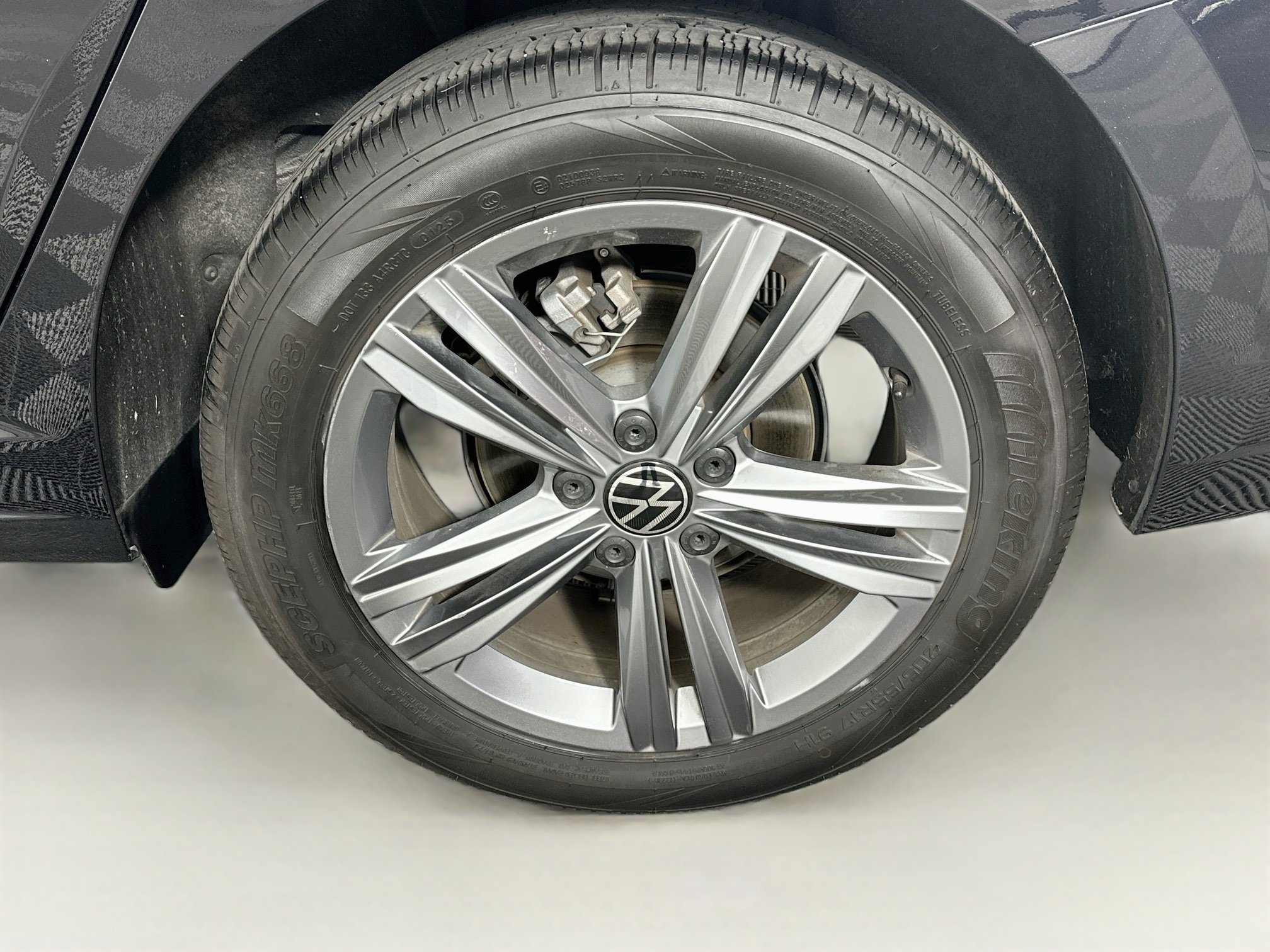 Used 2024 Volkswagen Jetta SE FWD image 11