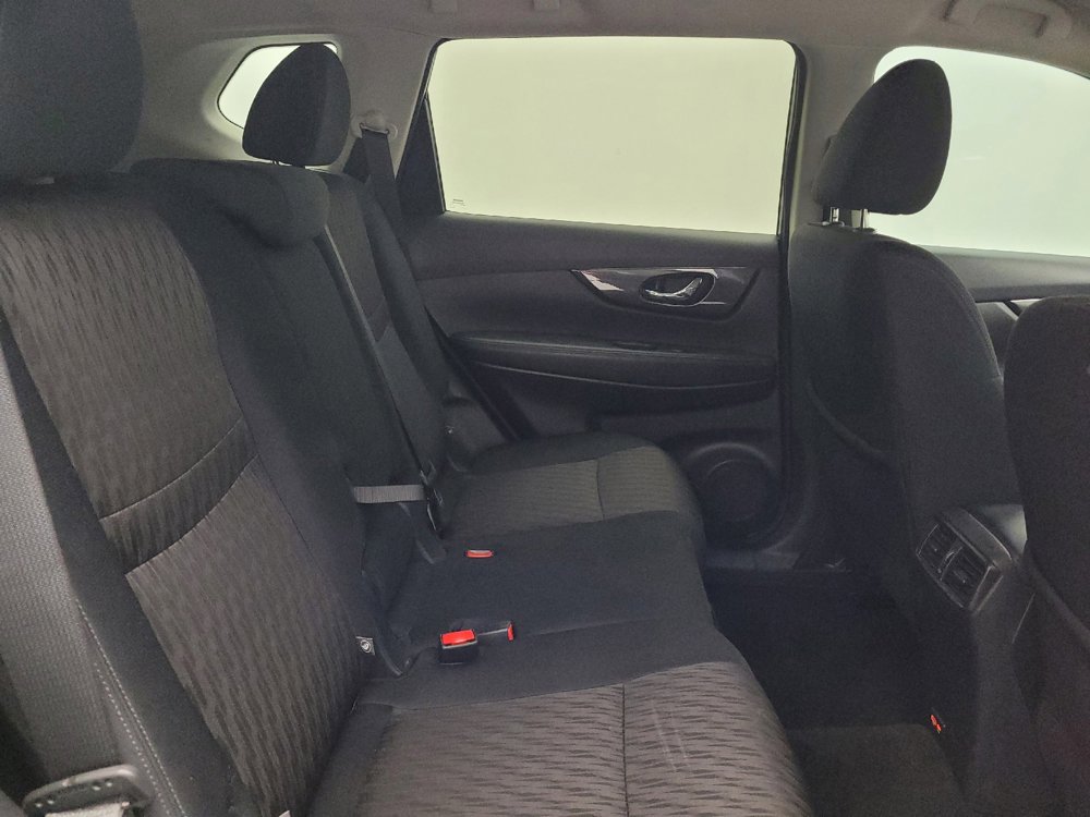 Used 2020 Nissan Rogue S w/ Special Edition Package FWD image 19