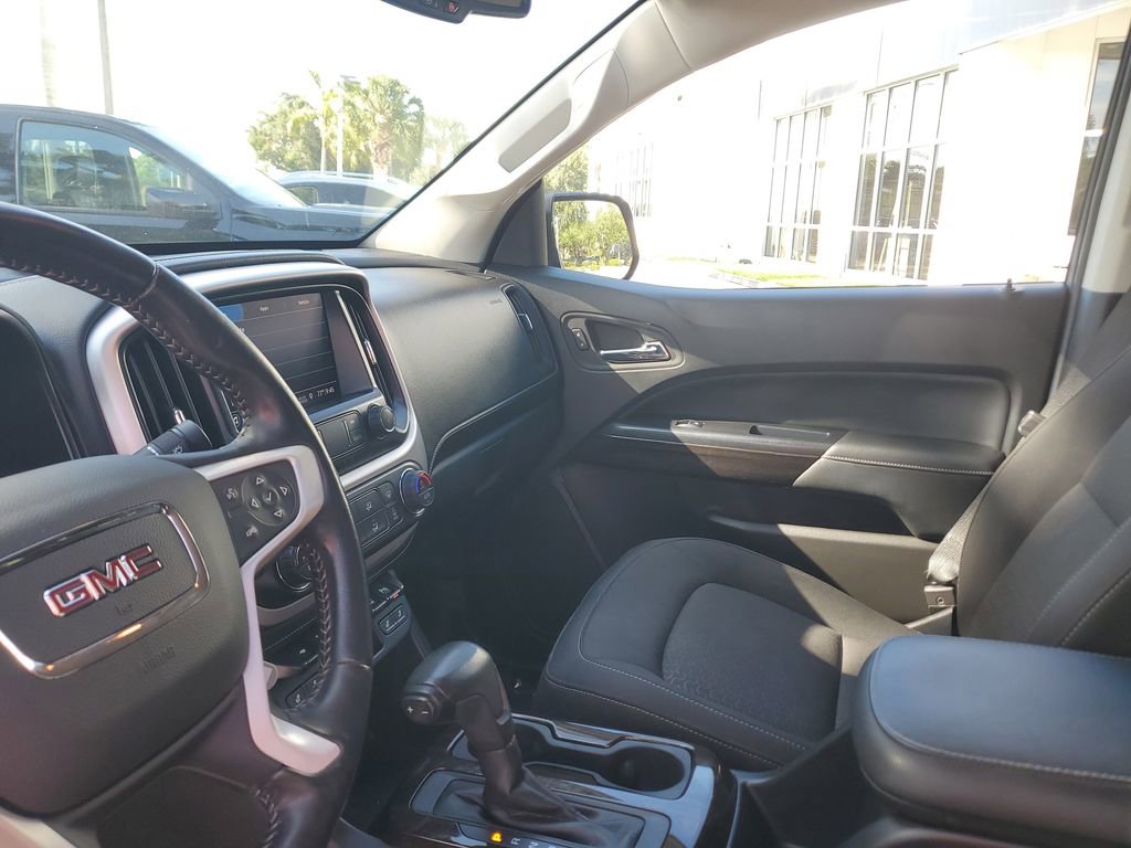 Used 2020 GMC Canyon SLE w/ Driver Alert Package AWD/4WD image 22